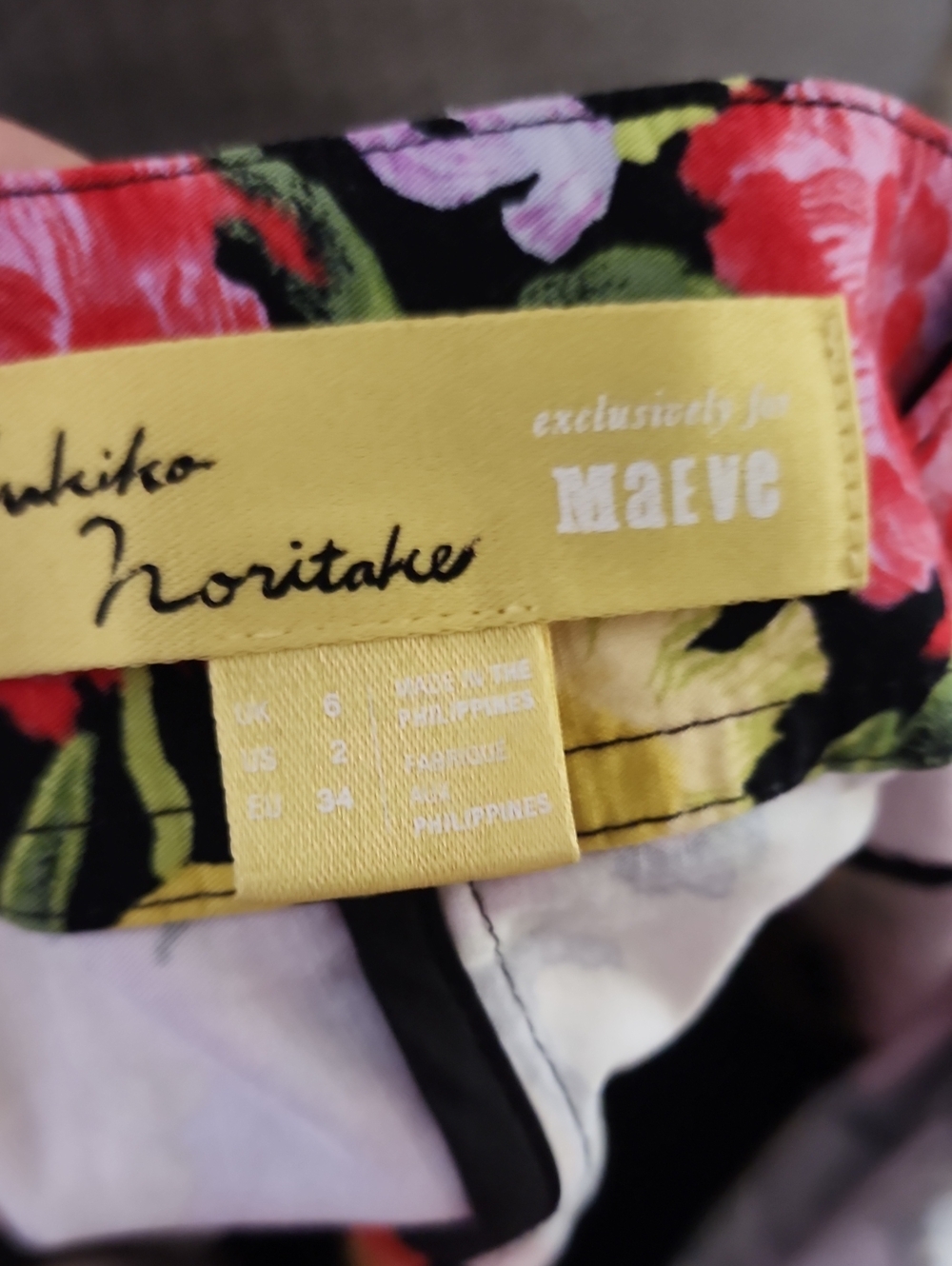 Anthropologie Maeve Yukiko Noritake Floral Romper Black Garden Party - Picture 7 of 10